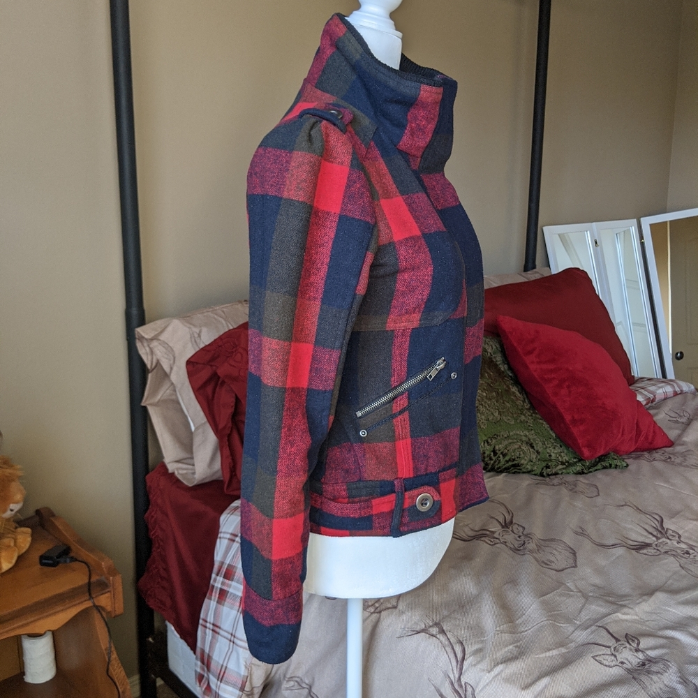 Plaid coat - Picture 4 of 8